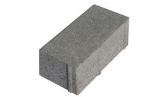 Брусчатка - высота 80 мм. на сером бетоне